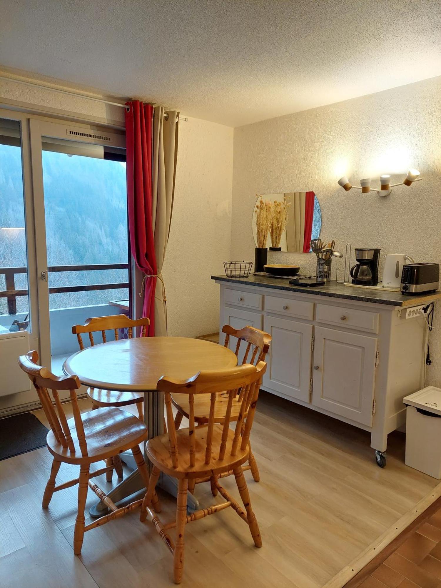 Appartement Calme Et Apaisant Saint-Jean-dʼAulps Exterior foto